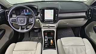 VOLVO XC40  B4  &#51 2022