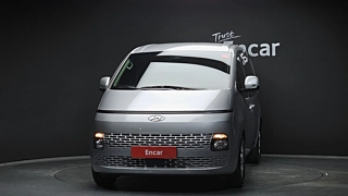 HYUNDAI STARIA 2024