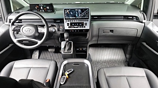 HYUNDAI STARIA 2024