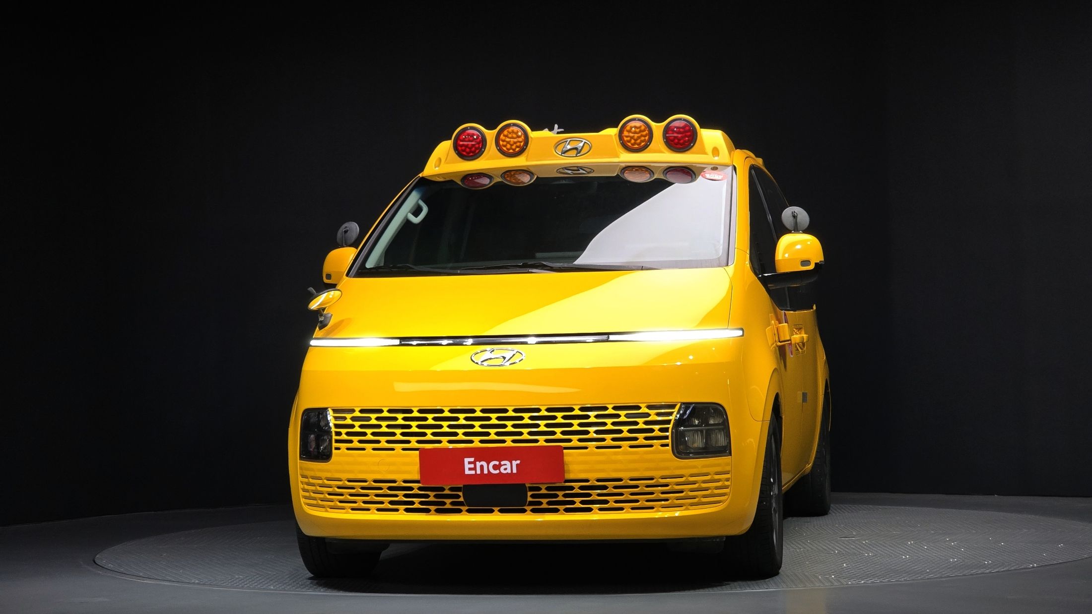HYUNDAI STARIA 2021