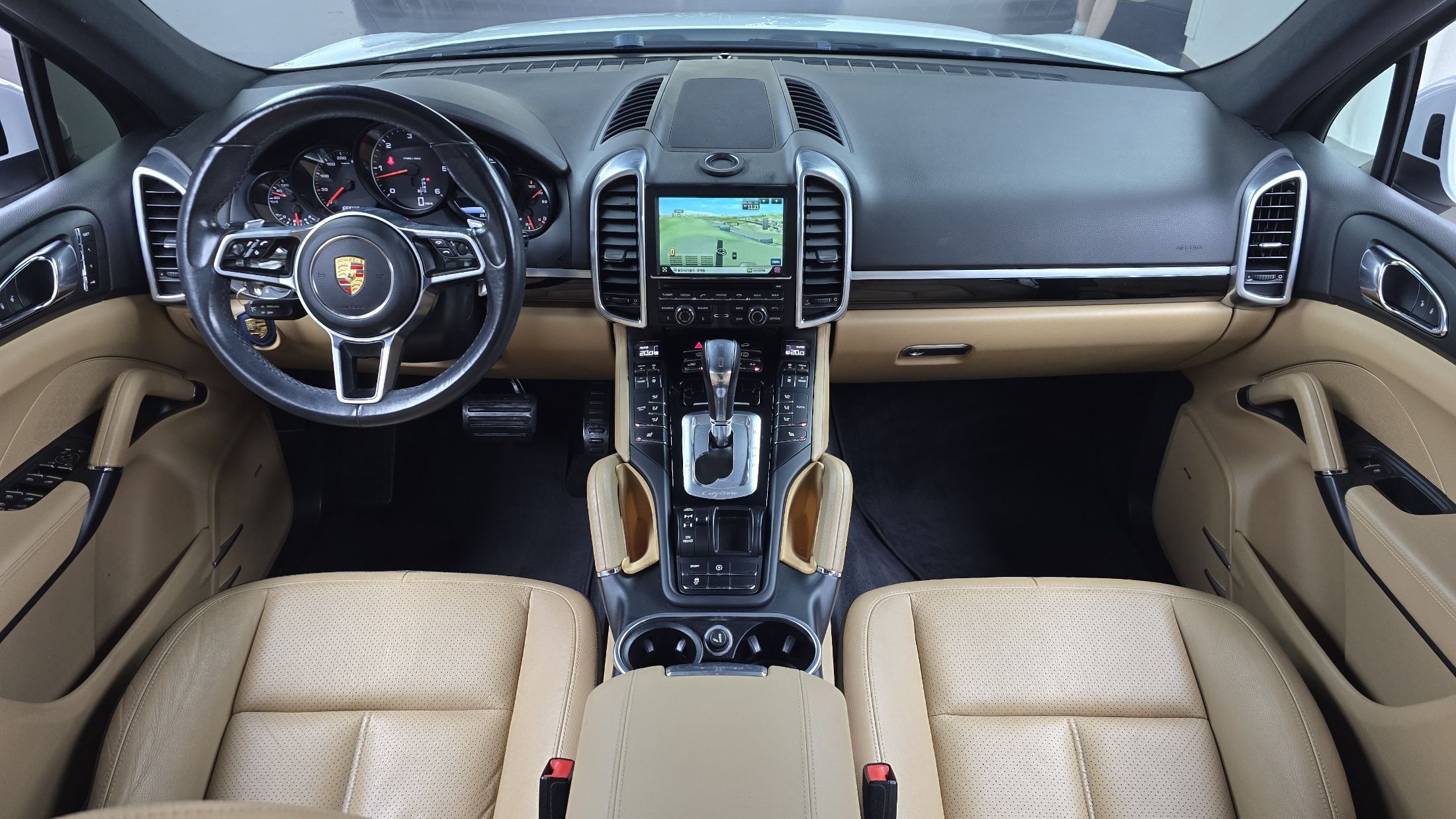 PORSCHE CAYENNE 2015