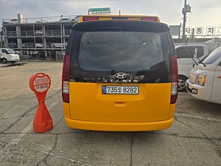 HYUNDAI STARIA 2023