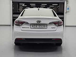 HYUNDAI LF SONATA HYBRID 2016