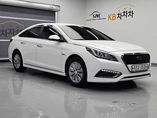 HYUNDAI LF SONATA HYBRID 2016
