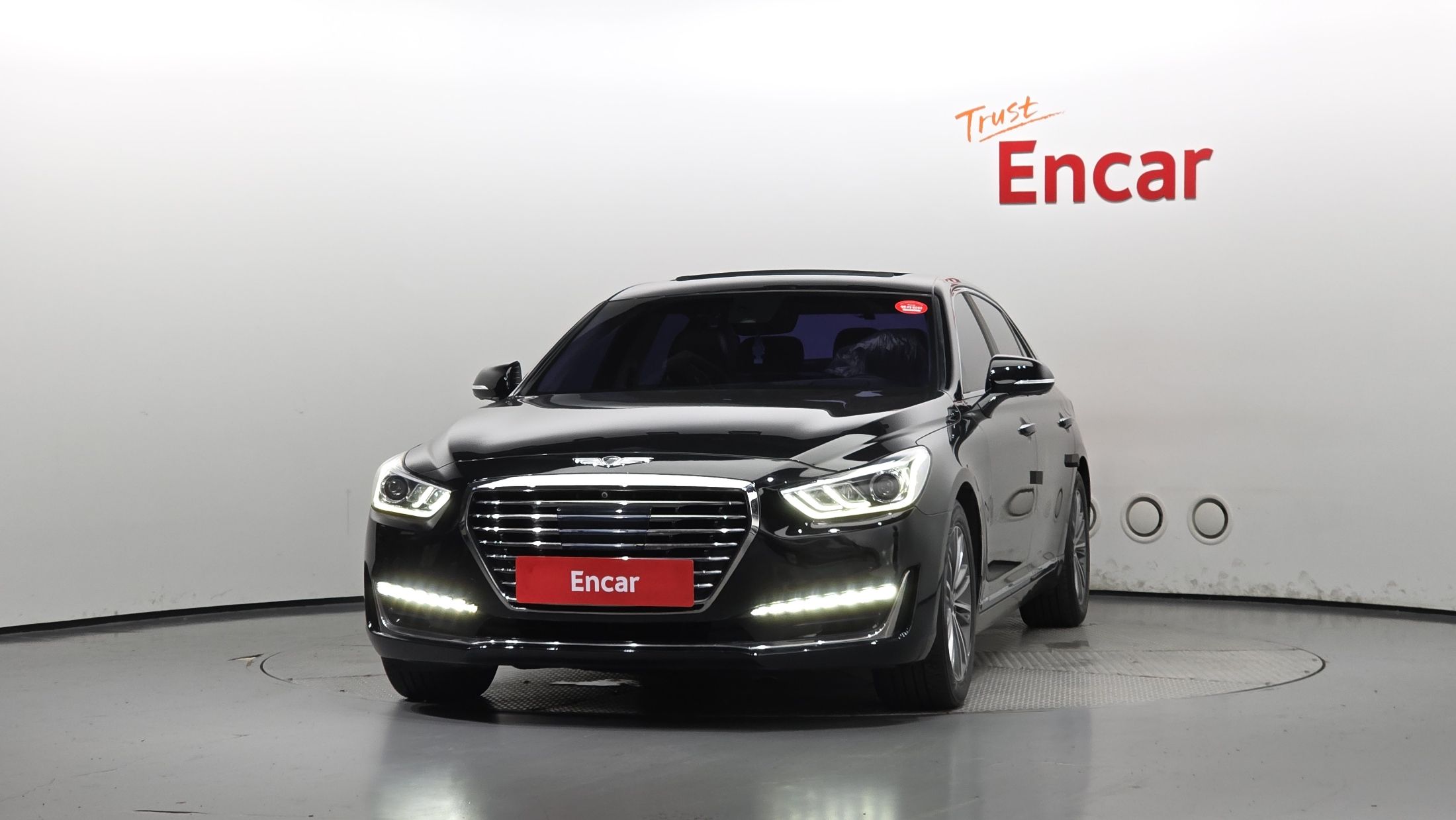 GENESIS EQ900 2016