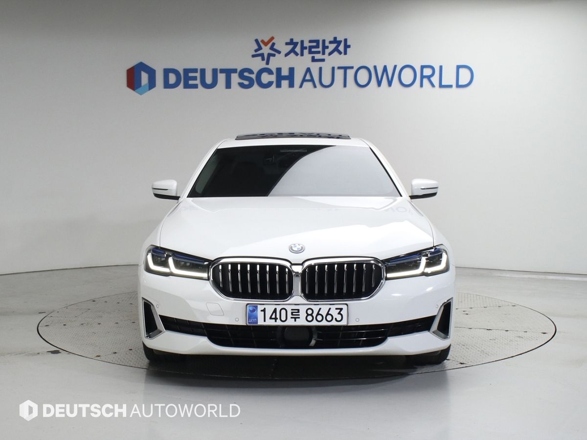 BMW 5-SERIES G30 2022