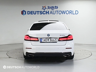 BMW 5-SERIES G30 2022