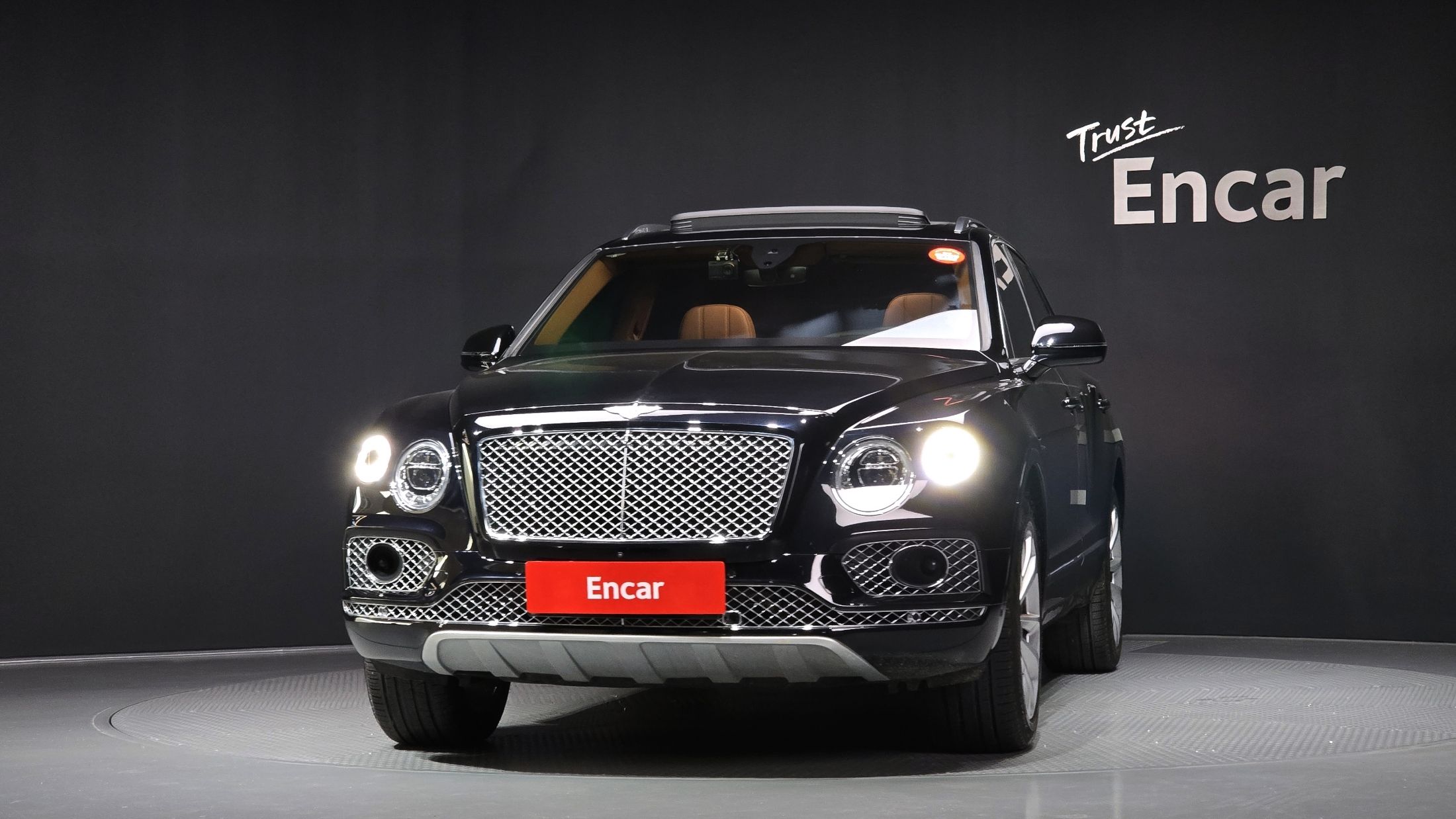 BENTLEY BENTAYGA 2020