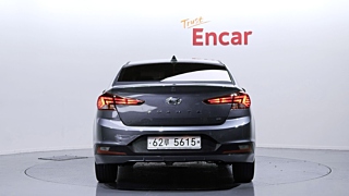 HYUNDAI AVANTE AD 2019