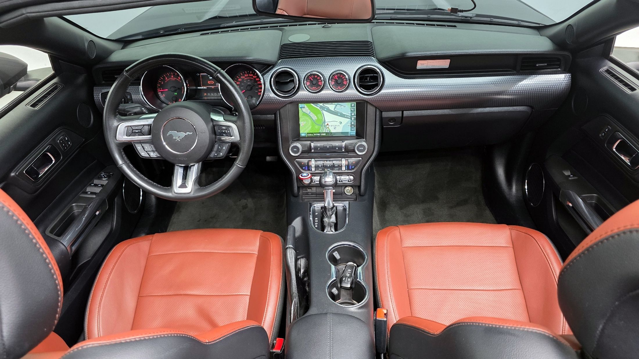 FORD MUSTANG 2016