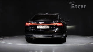 AUDI A7 4K 2020