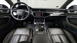 AUDI A7 4K 2020