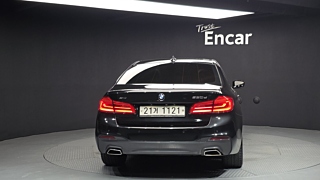 BMW 5-SERIES G30 2017