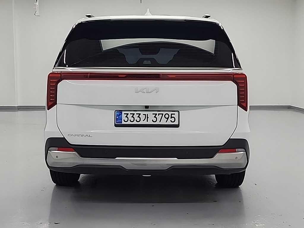 KIA CARNIVAL 2024