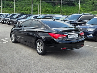 HYUNDAI SONATA THE BRILLIANT 2012