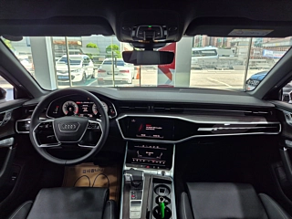AUDI A6 C8  45 TFSI Quattro Premium 2024