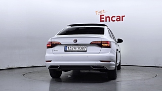 VOLKSWAGEN JETTA 2020