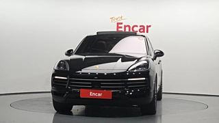 PORSCHE CAYENNE PO536 2022