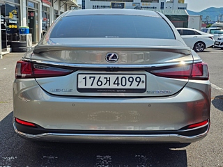 LEXUS ES300H 2021