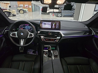 BMW 5-SERIES G30 2023