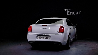 CHRYSLER 300C 2016