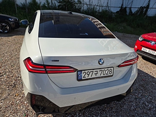 BMW 5-SERIES G60 2023