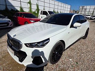 BMW 5-SERIES G60 2023