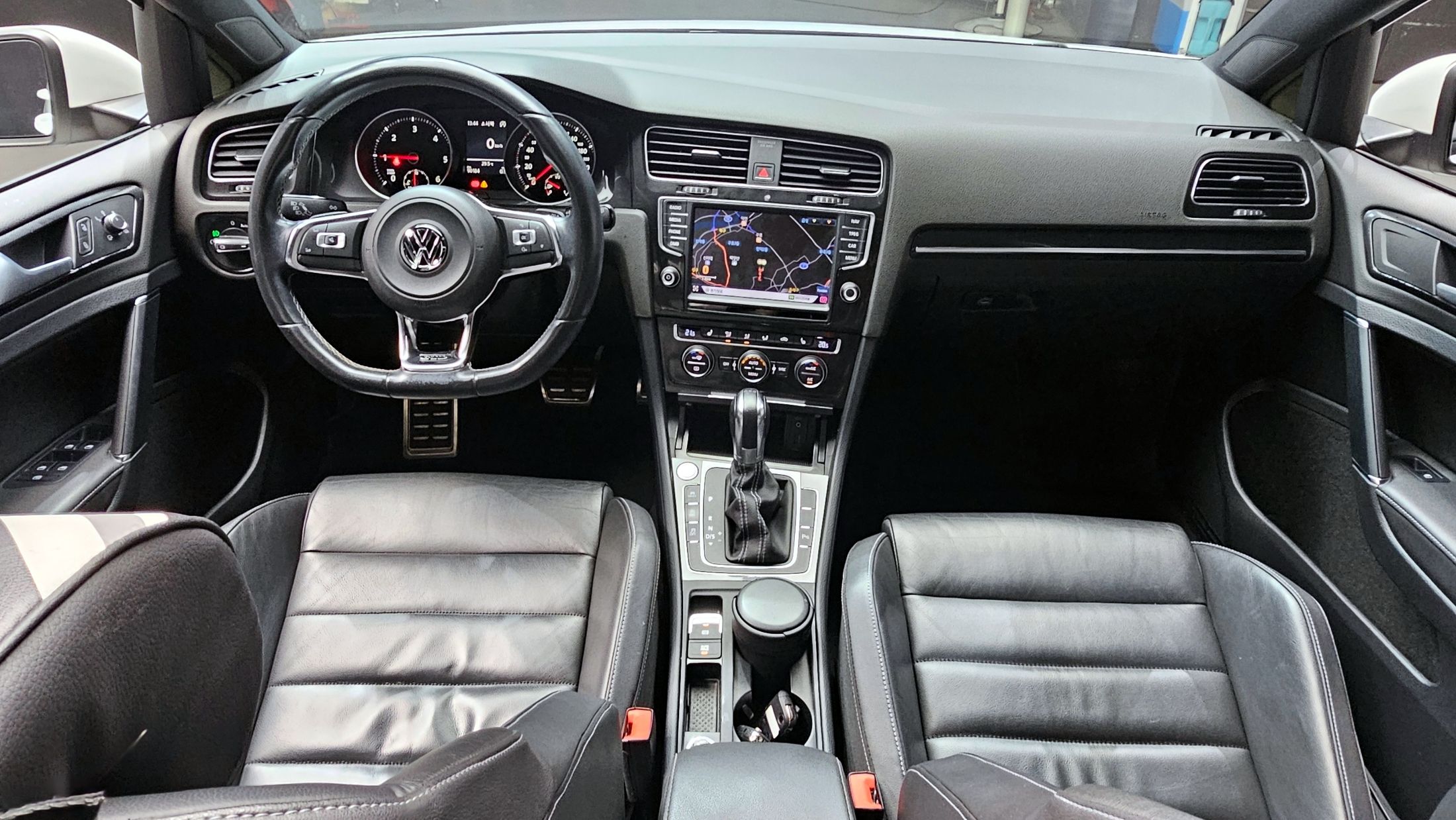 VOLKSWAGEN GOLF 2015
