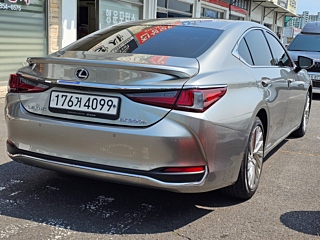 LEXUS ES300H 2021