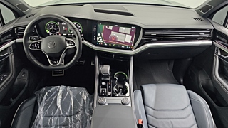 VOLKSWAGEN TOUAREG 2024