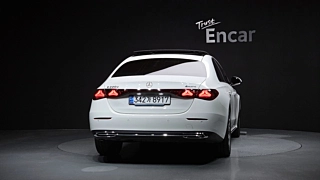 MERCEDES BENZ E-CLASS W214  E220d 4MATIC Exclusive 2024