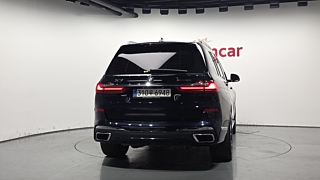 BMW X7 G07 2022