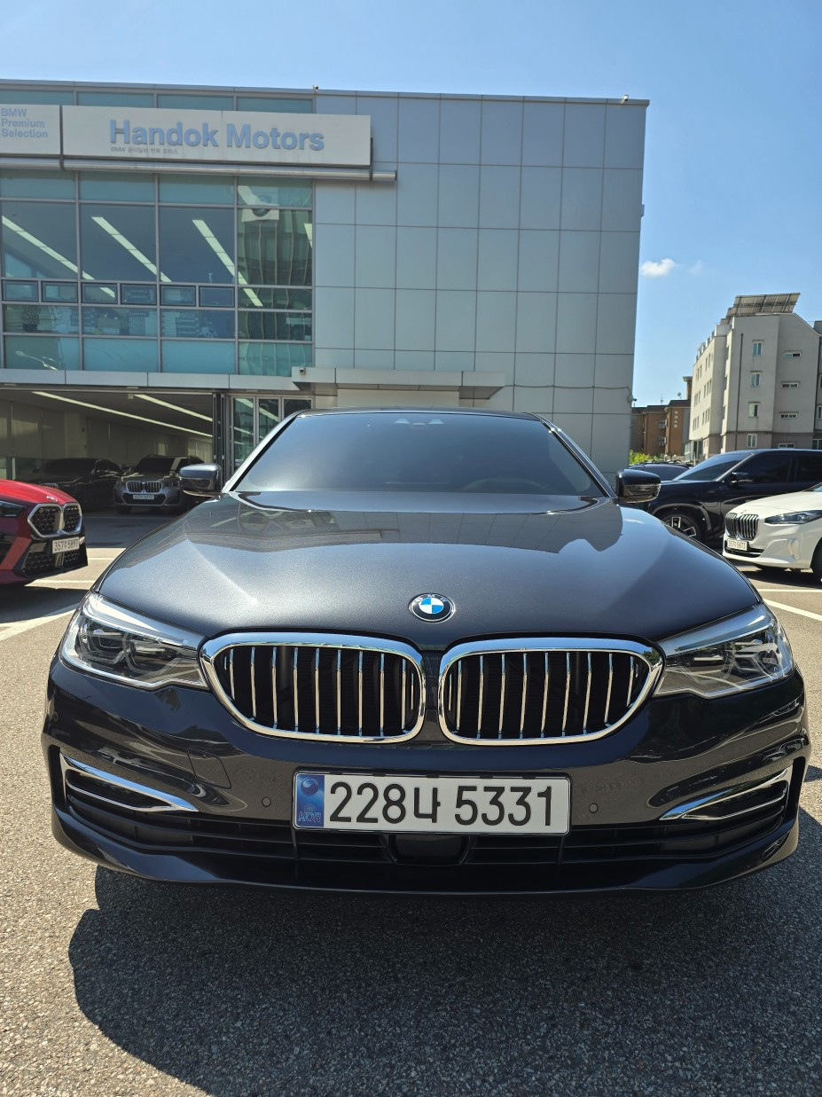 BMW 5-SERIES G30 2020
