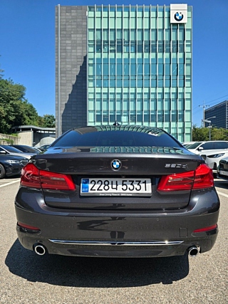 BMW 5-SERIES G30 2020