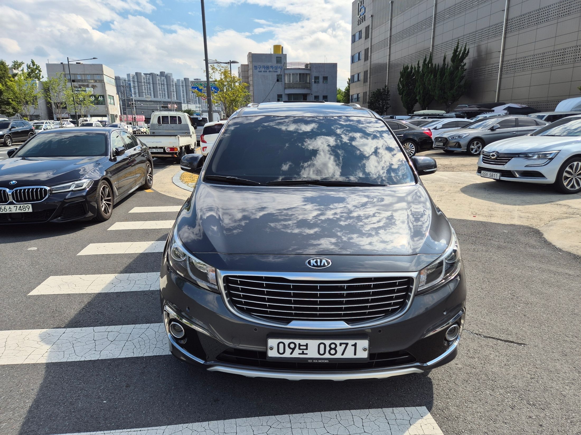 KIA CARNIVAL 2016