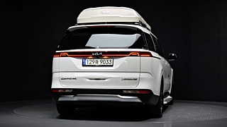 KIA CARNIVAL  4 GENERATION 7 Seater Signature 2021