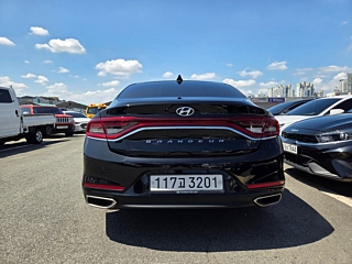 HYUNDAI GRANDEUR IG 2017