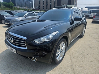 INFINITI FX30D 2012