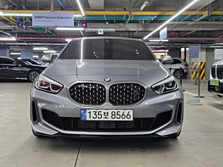 BMW 1-SERIES F40 2023