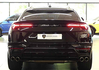 LAMBORGHINI URUS 2023