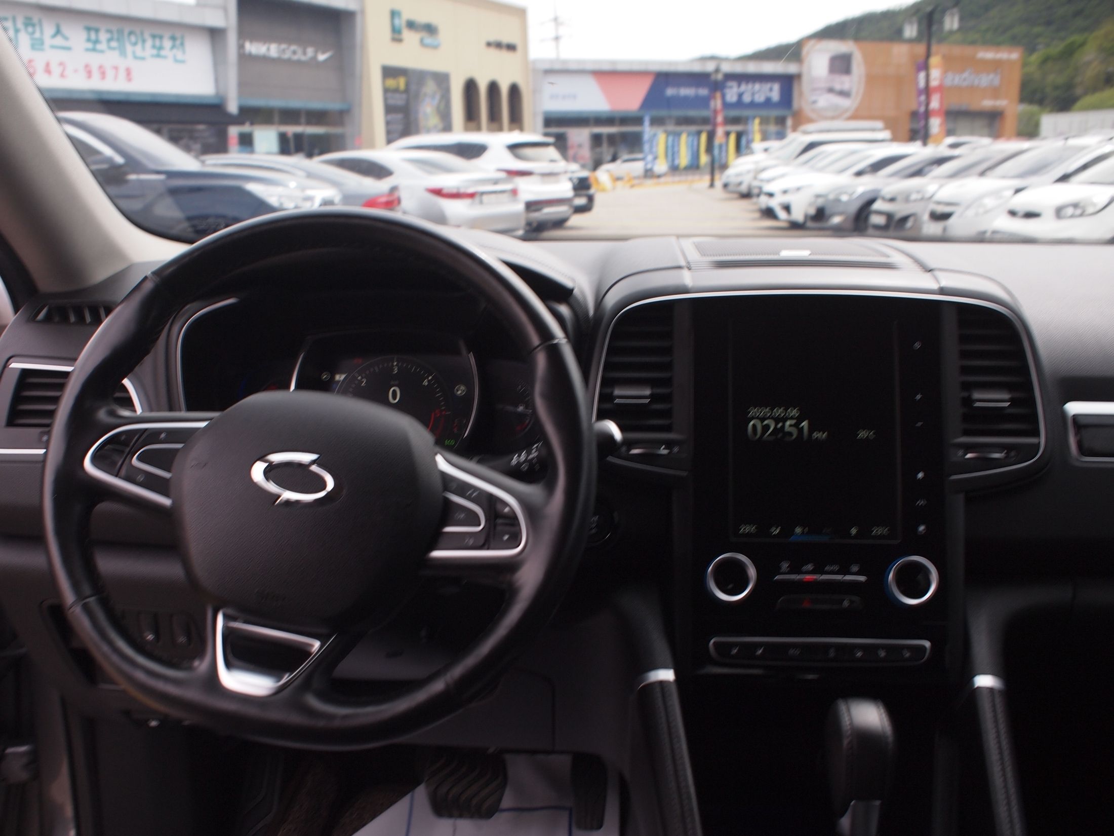 SAMSUNG QM6 2016