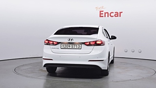 HYUNDAI AVANTE AD 2018