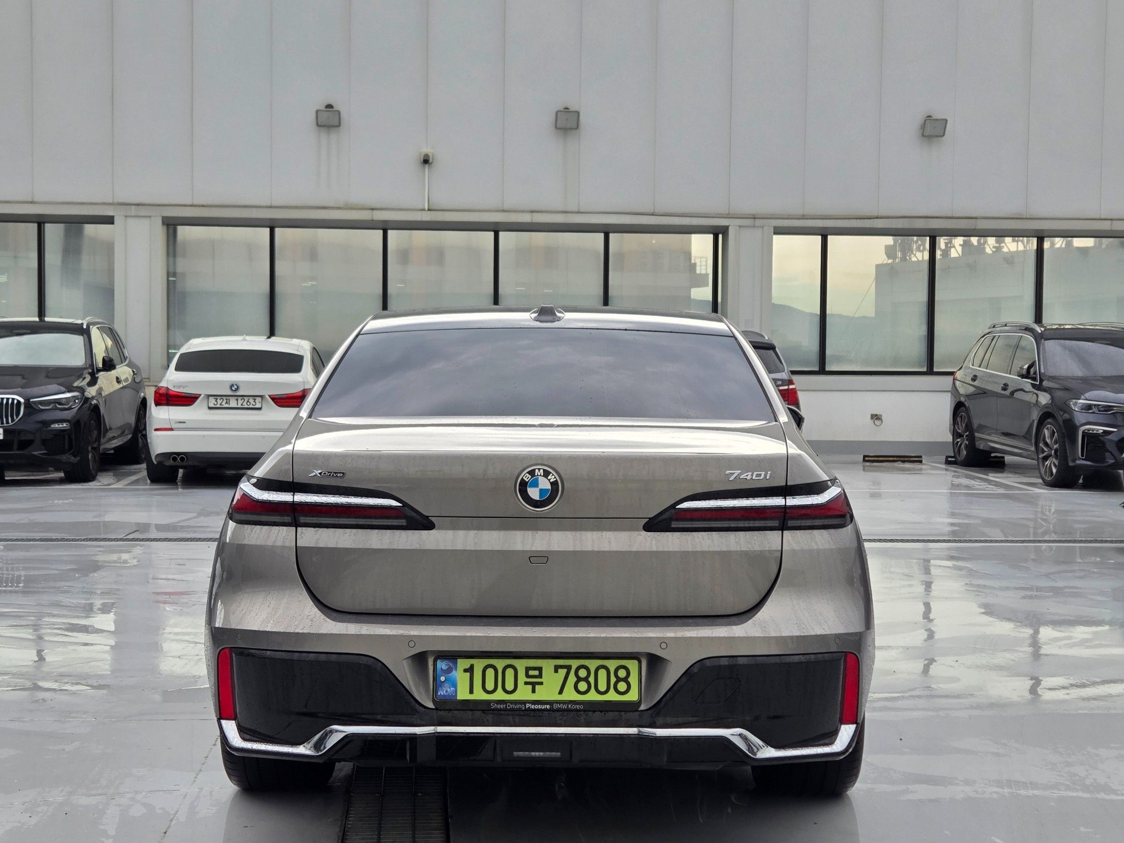 BMW 7-SERIES G70 2024