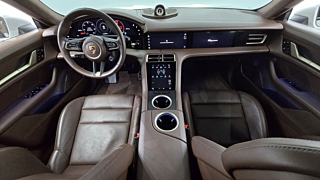 PORSCHE TAYCAN 2021