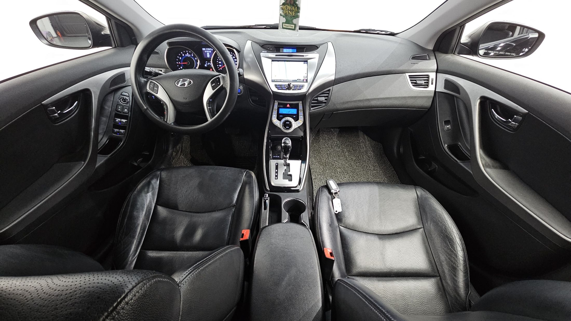 HYUNDAI AVANTE MD 2010