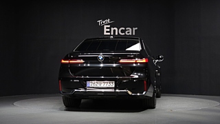 BMW 7-SERIES G70 2025