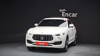 MASERATI LEVANTE 2020