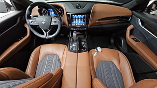 MASERATI LEVANTE 2020