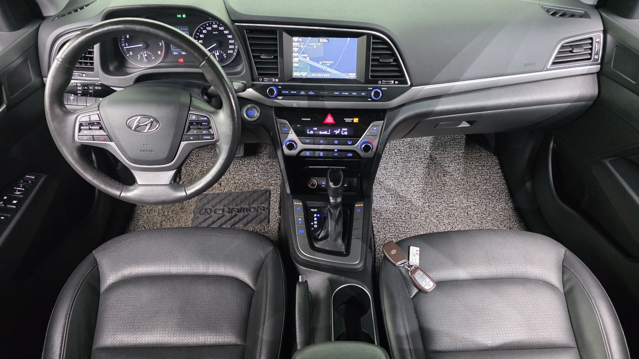 HYUNDAI AVANTE AD 2015