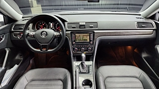 VOLKSWAGEN PASSAT 2018